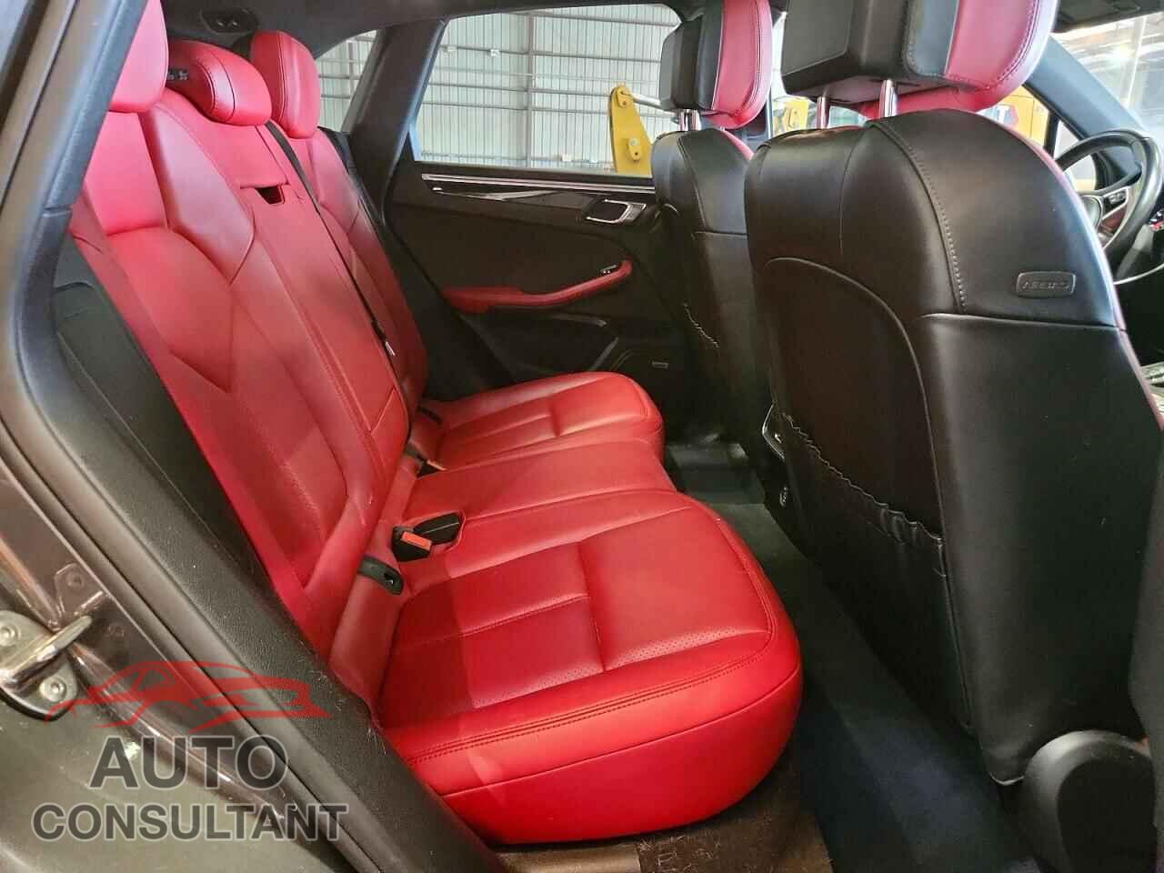 PORSCHE MACAN 2018 - WP1AA2A54JLB05680