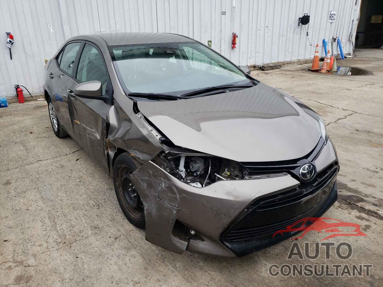 TOYOTA COROLLA 2018 - 5YFBURHE2JP792306