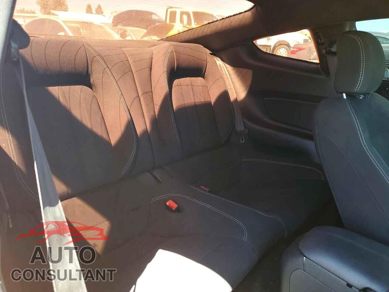 FORD MUSTANG 2018 - 1FA6P8CF6J5108945