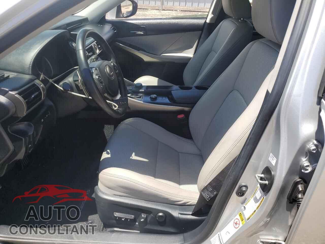LEXUS IS 2015 - JTHBF1D2XF5071192