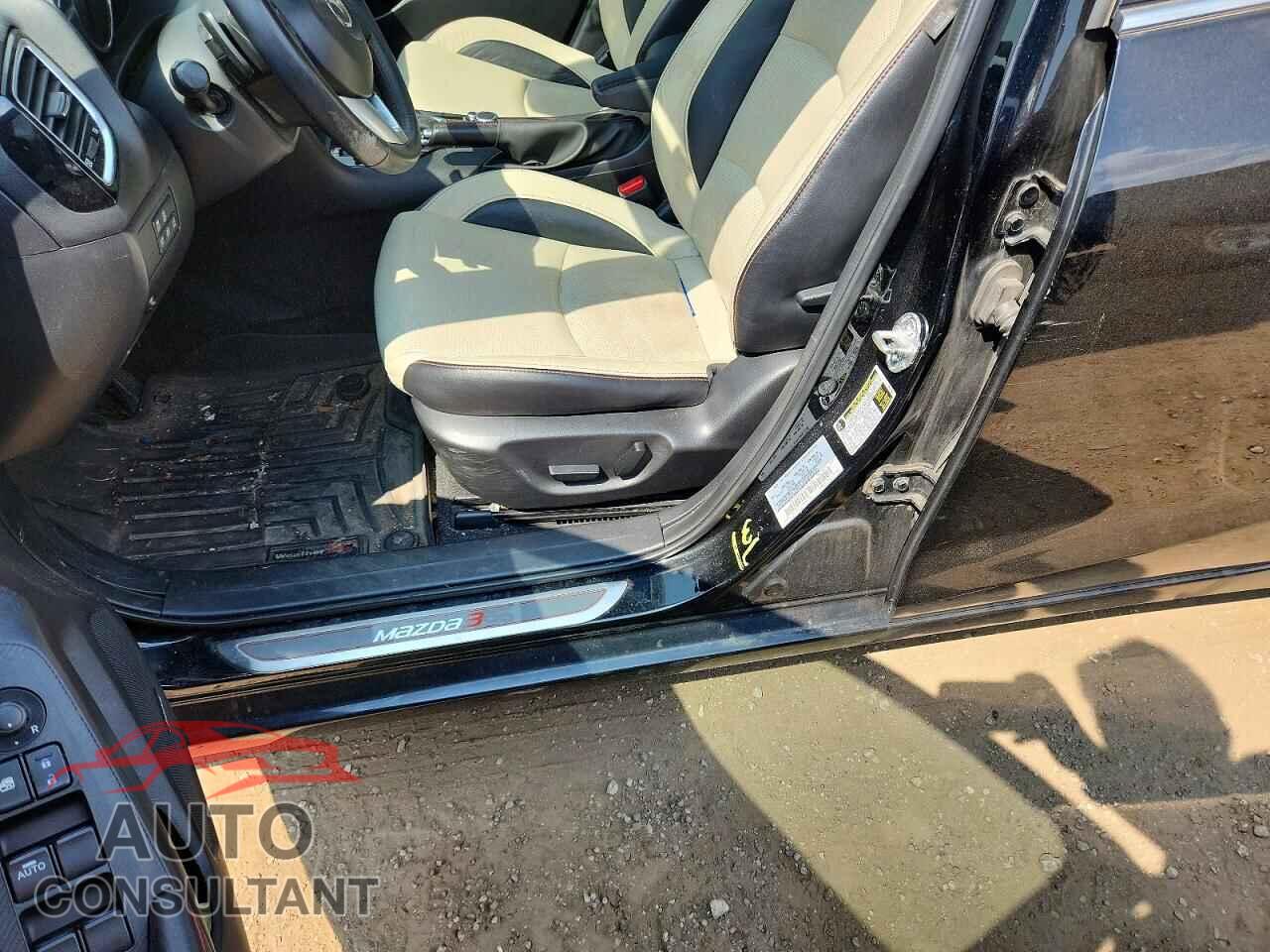 MAZDA 3 2015 - JM1BM1M37F1272488