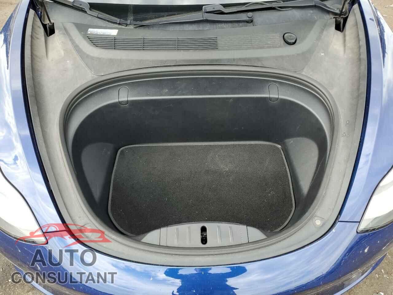 TESLA MODEL 3 2018 - 5YJ3E1EA1JF037339