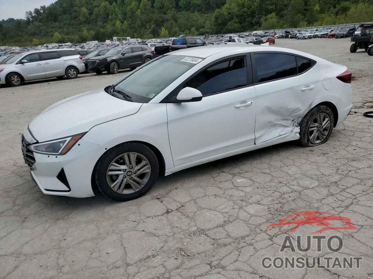 HYUNDAI ELANTRA 2019 - 5NPD84LF2KH466472