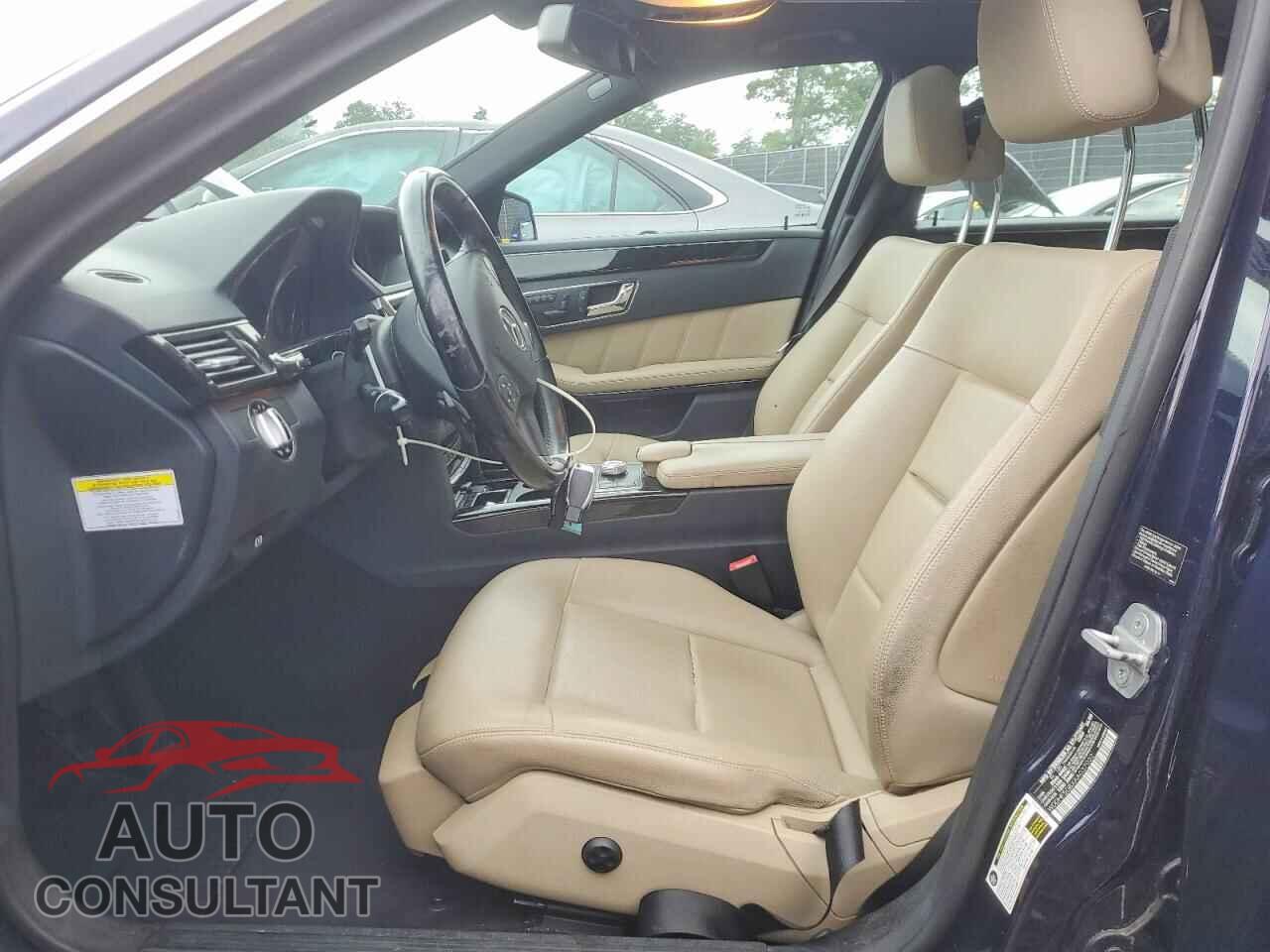 MERCEDES-BENZ E-CLASS 2010 - WDDHF5GBXAA037032
