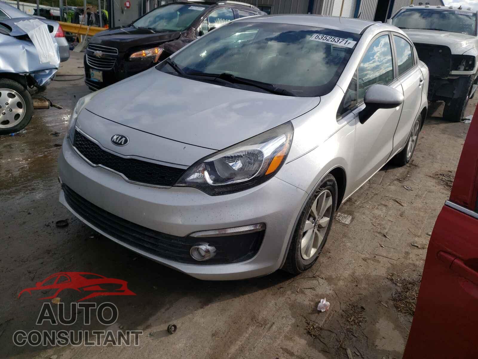 KIA RIO 2017 - KNADN4A30H6059042