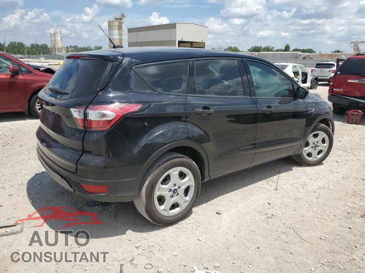 FORD ESCAPE 2017 - 1FMCU0F76HUF08317
