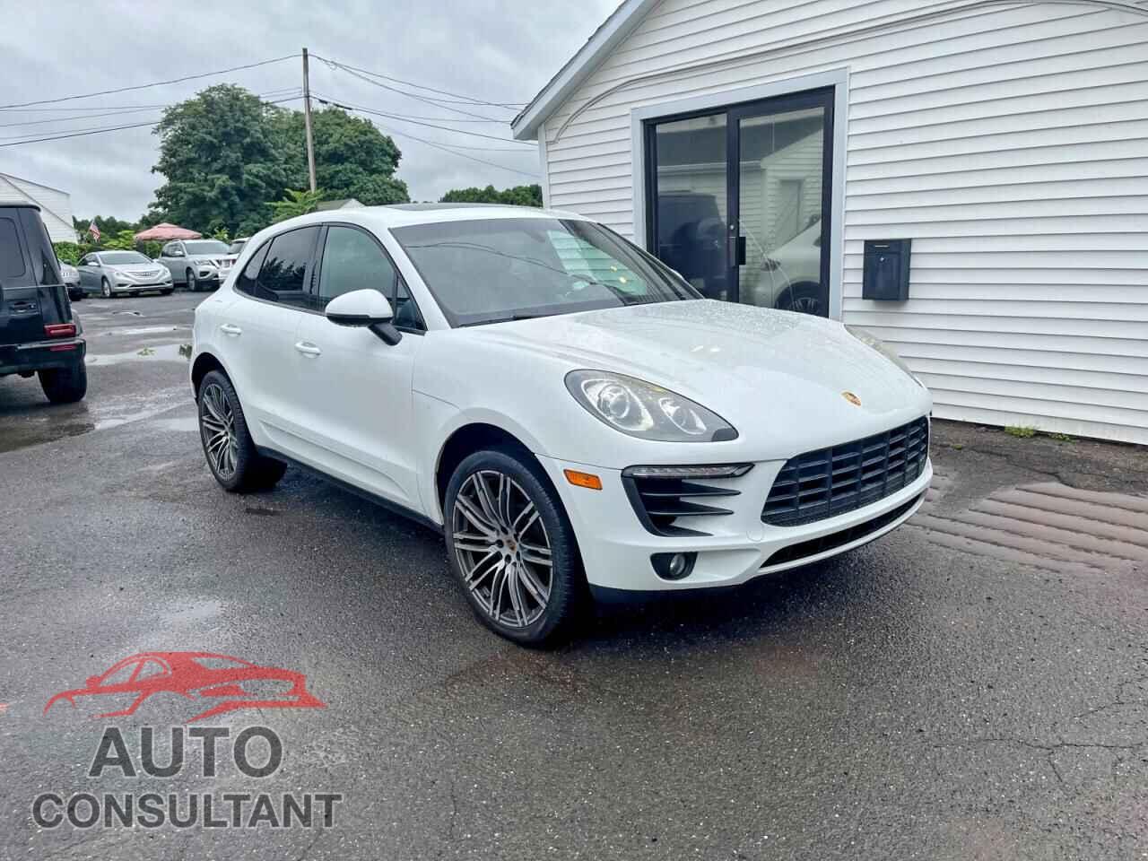 PORSCHE MACAN 2015 - WP1AB2A59FLB63160