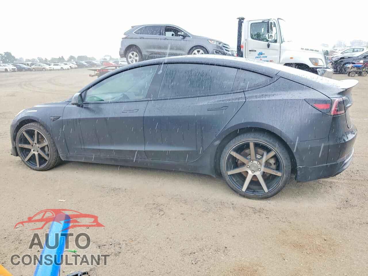 TESLA MODEL 3 2018 - 5YJ3E1EA4JF028389