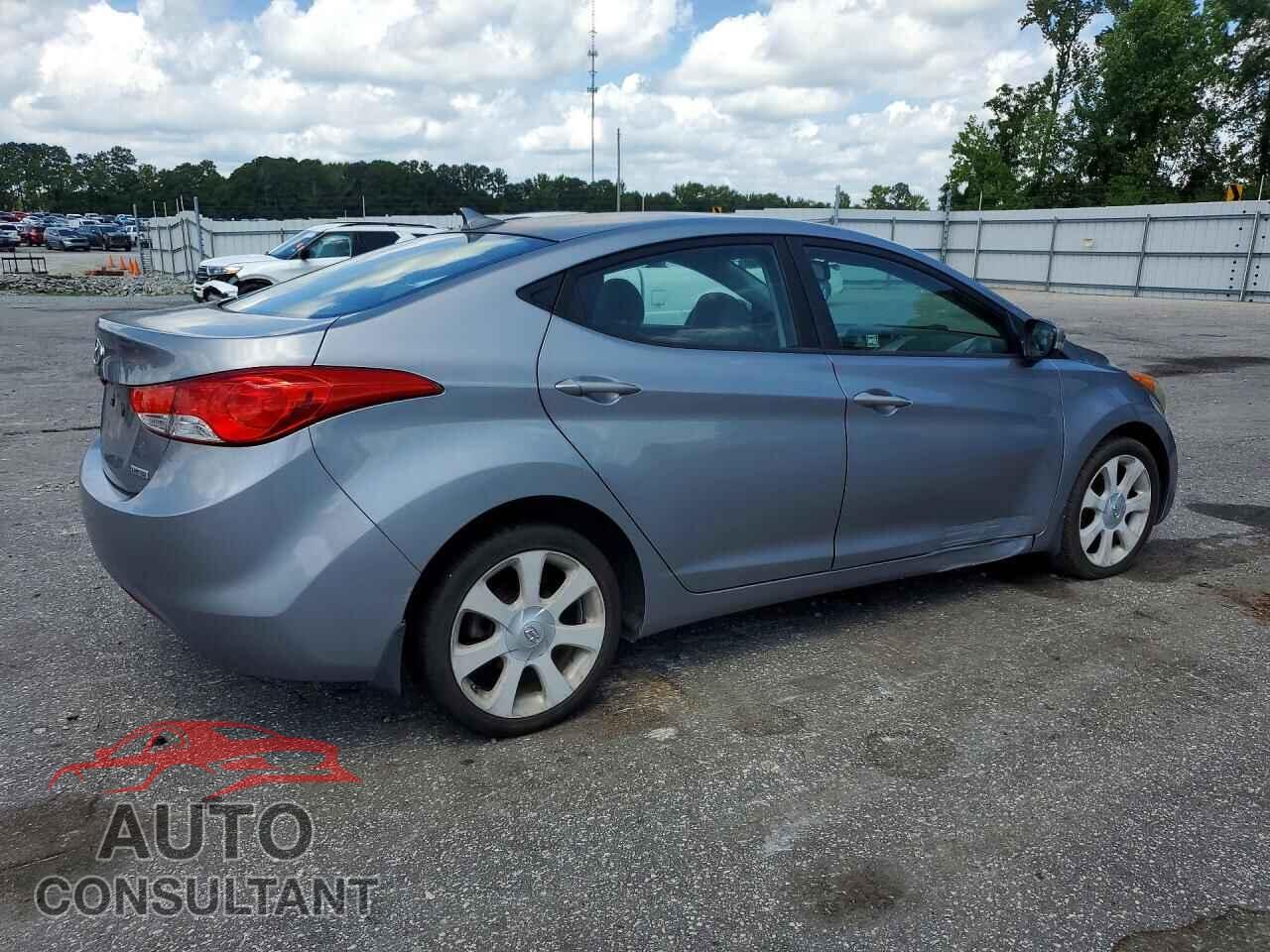HYUNDAI ELANTRA 2013 - KMHDH4AE4DU687490