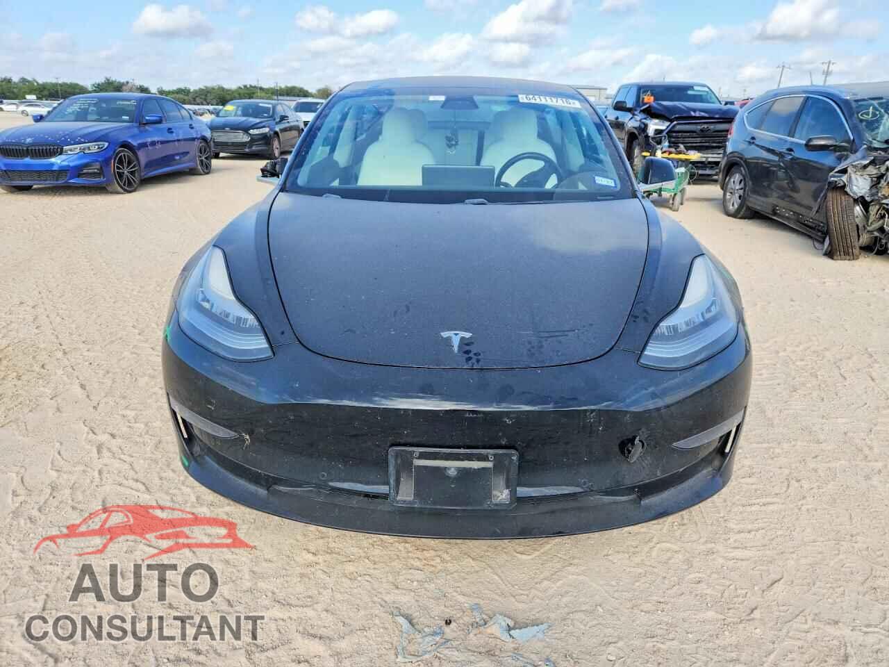 TESLA MODEL 3 2019 - 5YJ3E1EB0KF195617