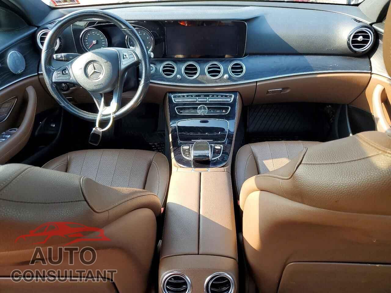 MERCEDES-BENZ E-CLASS 2017 - WDDZF4KB3HA215749