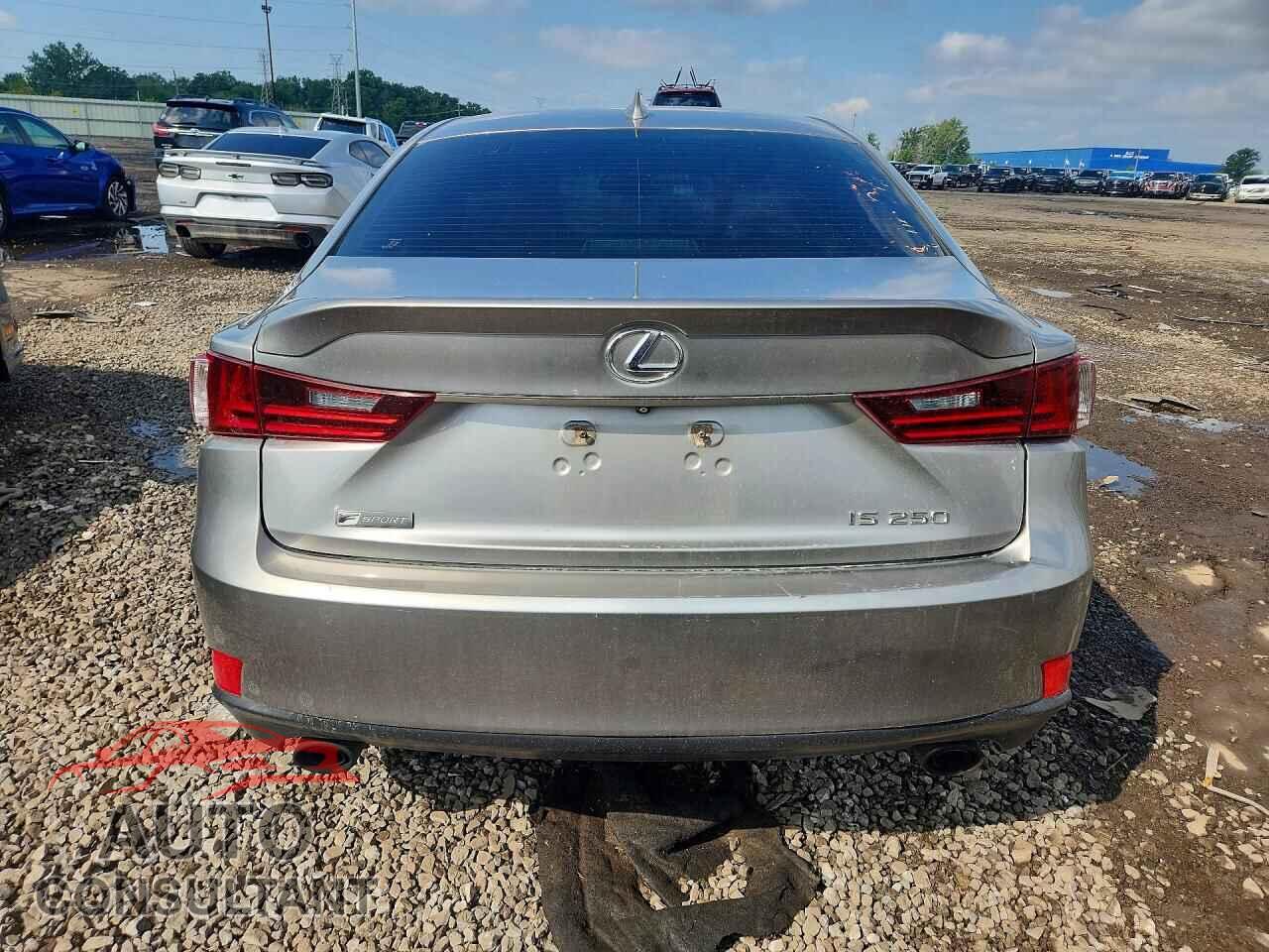 LEXUS IS 2015 - JTHBF1D20F5062811