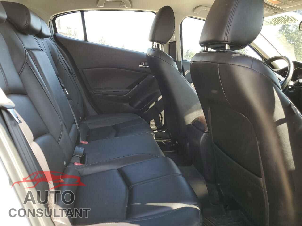 MAZDA 3 2017 - JM1BN1L78H1102287