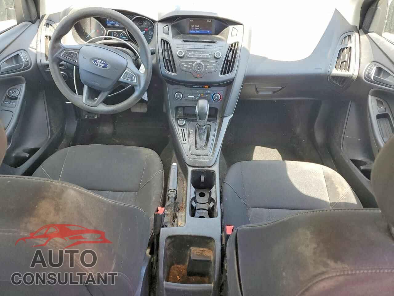 FORD FOCUS 2017 - 1FADP3E20HL337602
