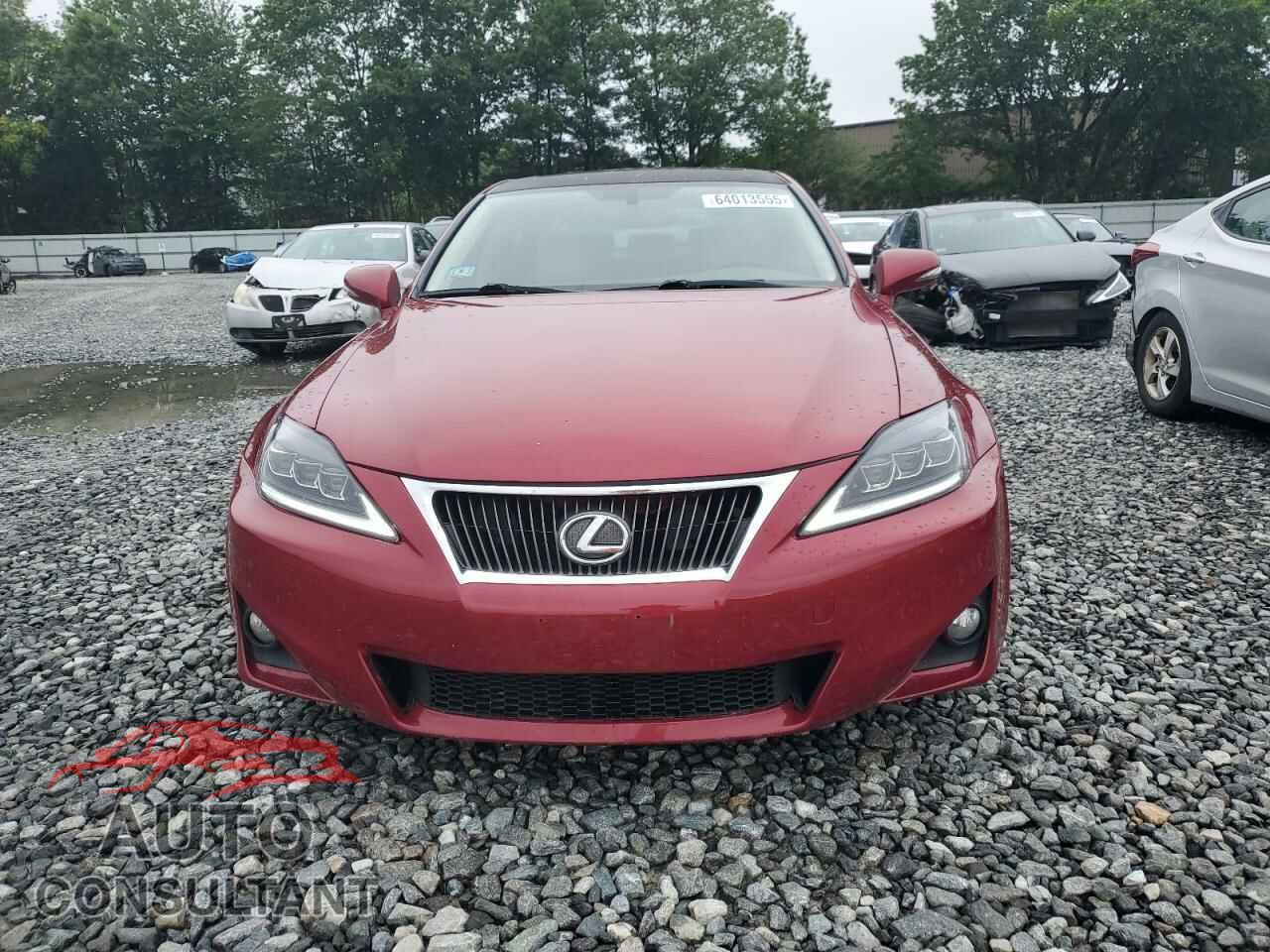LEXUS IS 2011 - JTHCF5C21B5045409