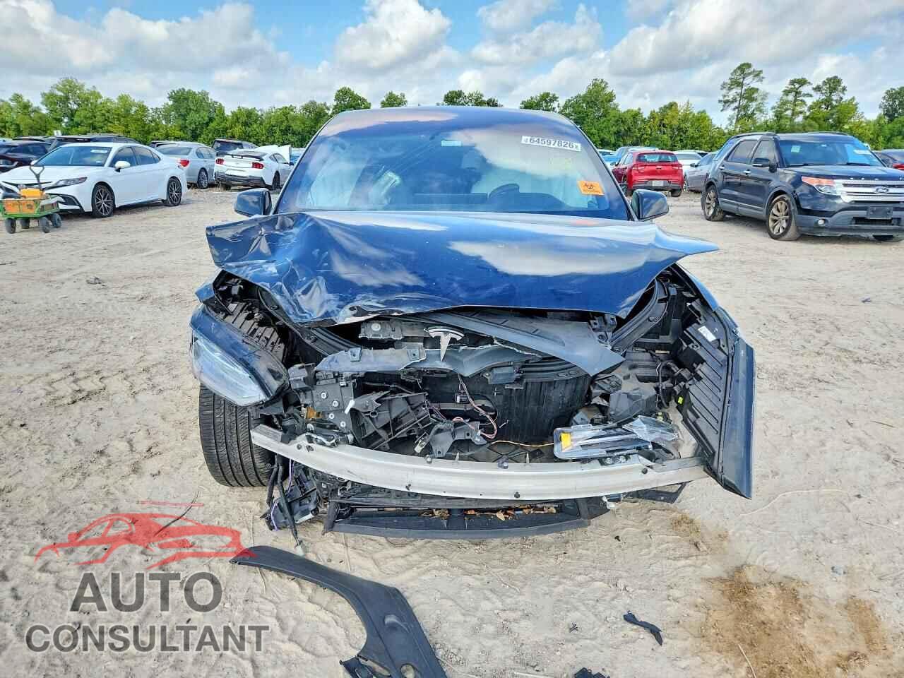 TESLA MODEL X 2022 - 7SAXCBE60NF350044