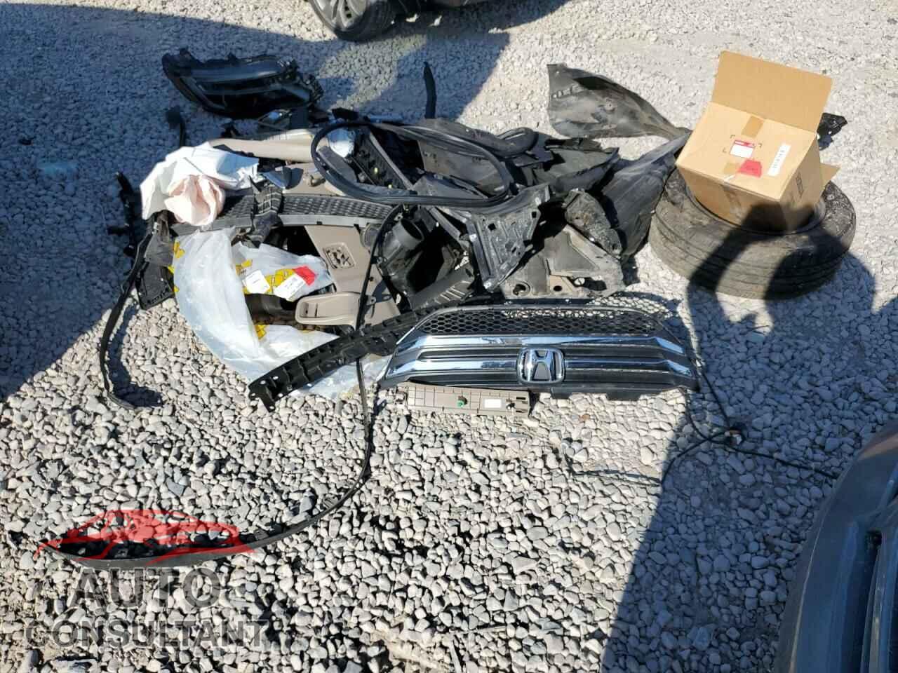 HONDA PILOT 2018 - 5FNYF6H88JB013922