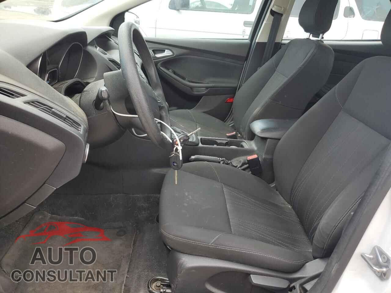 FORD FOCUS 2018 - 1FADP3K22JL322271