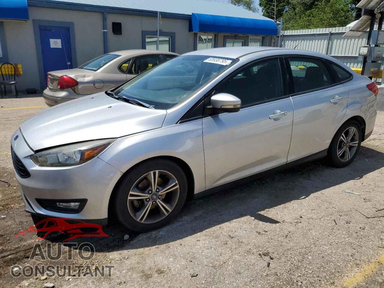 FORD FOCUS 2017 - 1FADP3FE5HL227590