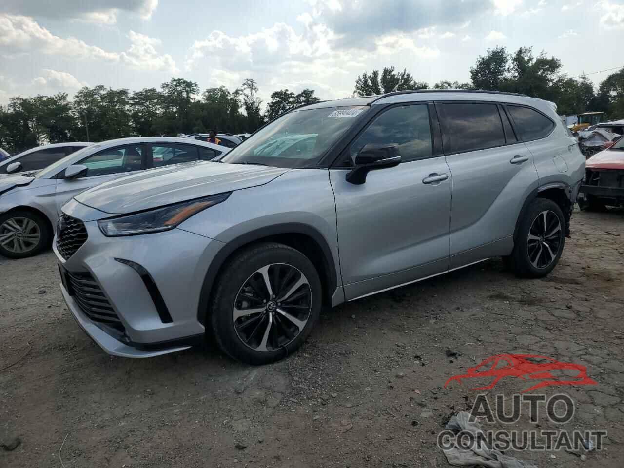 TOYOTA HIGHLANDER 2022 - 5TDLZRBHXNS255012