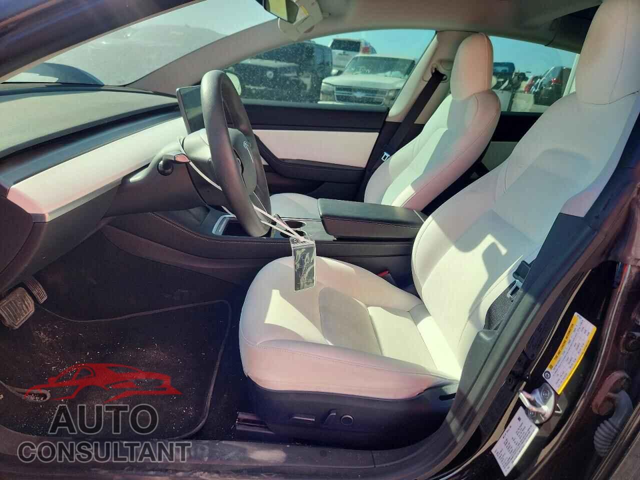 TESLA MODEL 3 2019 - 5YJ3E1EA7KF397877