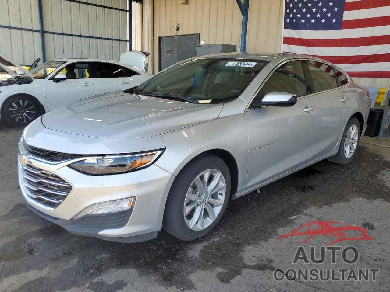 CHEVROLET MALIBU 2022 - 1G1ZD5ST8NF174086