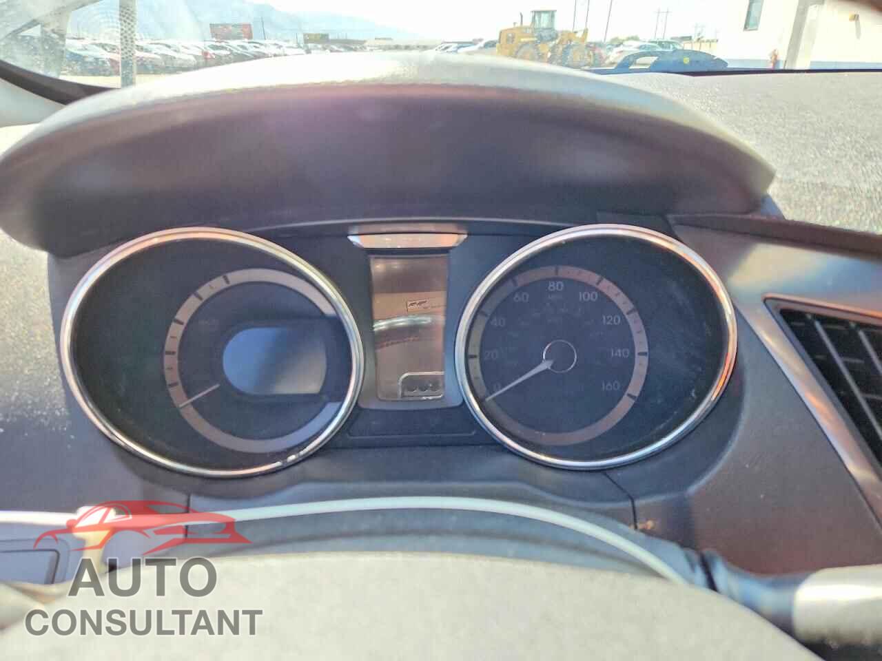 HYUNDAI SONATA 2012 - KMHEC4A46CA042012