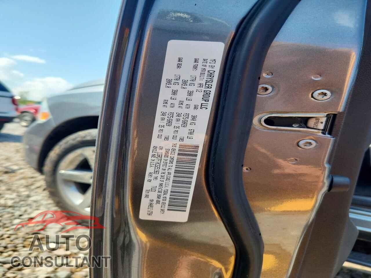DODGE RAM 1500 2012 - 1C6RD7FT0CS251963