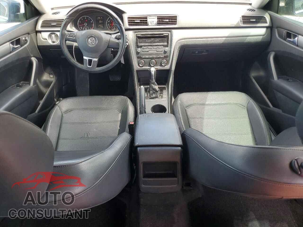 VOLKSWAGEN PASSAT 2014 - 1VWAT7A36EC032354