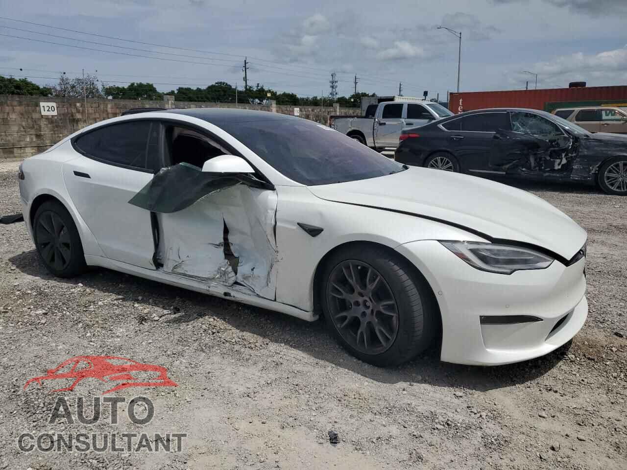 TESLA MODEL S 2022 - 5YJSA1E58NF461147