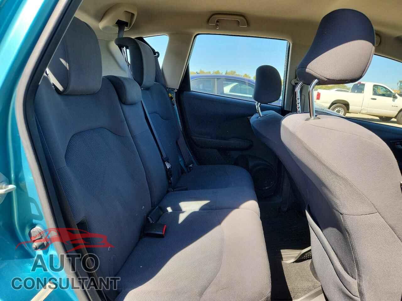 HONDA FIT 2013 - JHMGE8H33DC013552