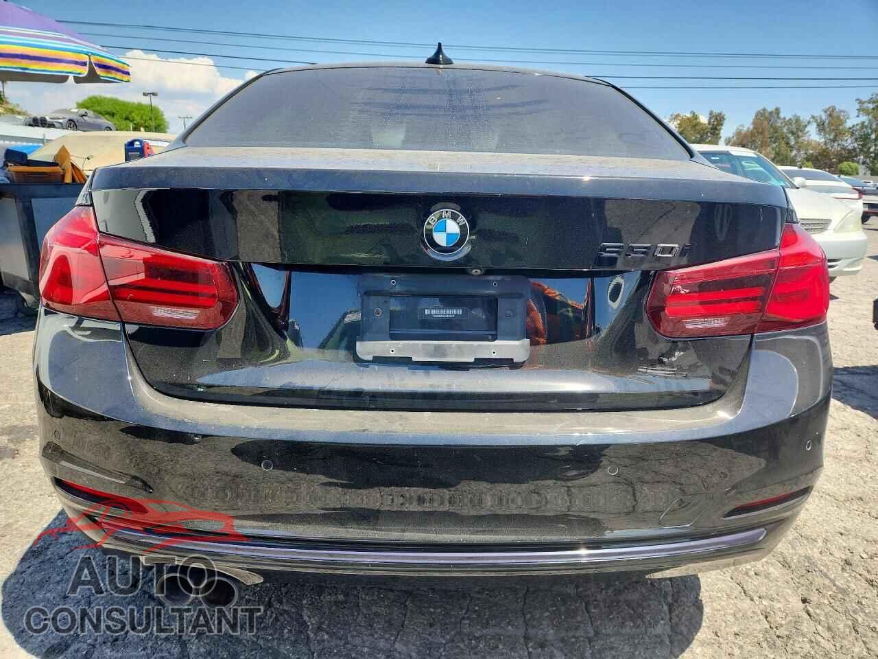BMW 3 SERIES 2018 - WBA8B9C54JEE83375