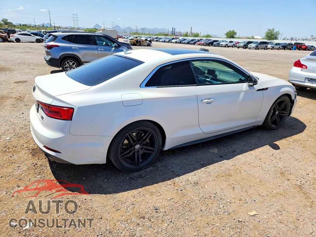 AUDI A5 2018 - WAUTNAF54JA001426