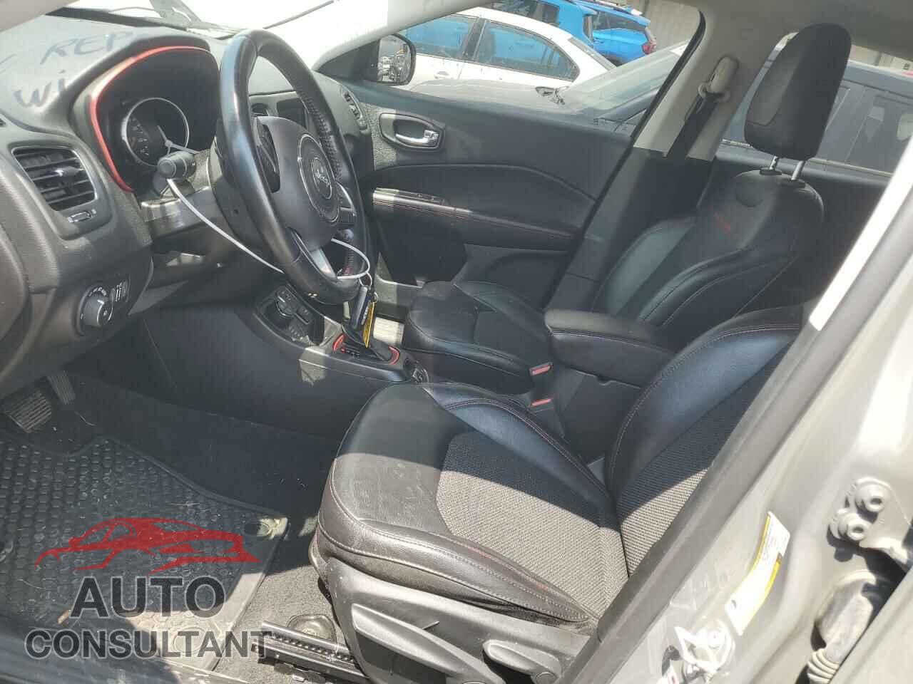 JEEP COMPASS 2020 - 3C4NJDDB3LT163626
