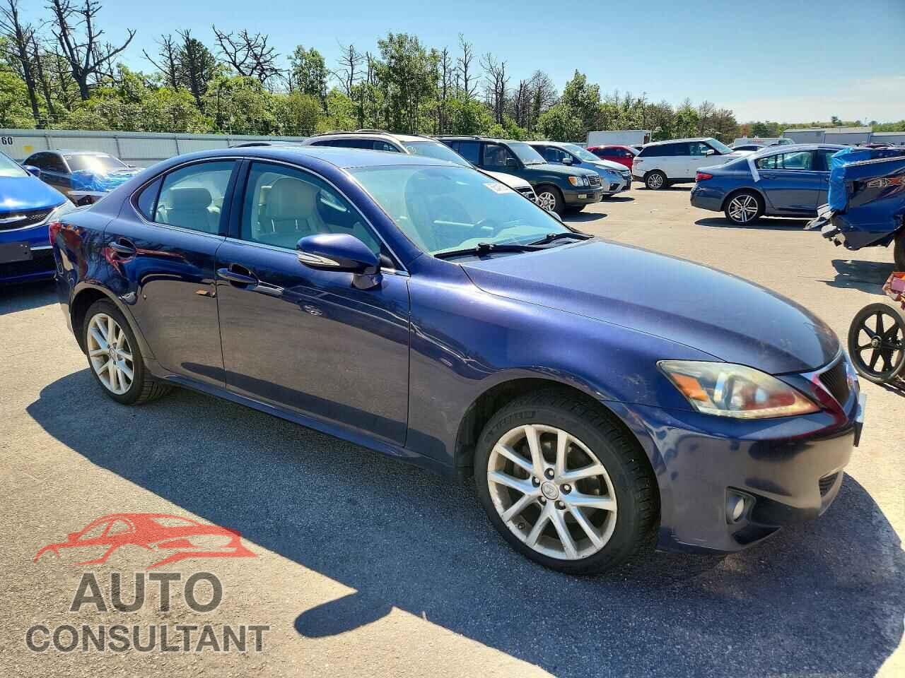 LEXUS IS 2011 - JTHCF5C24B5051530