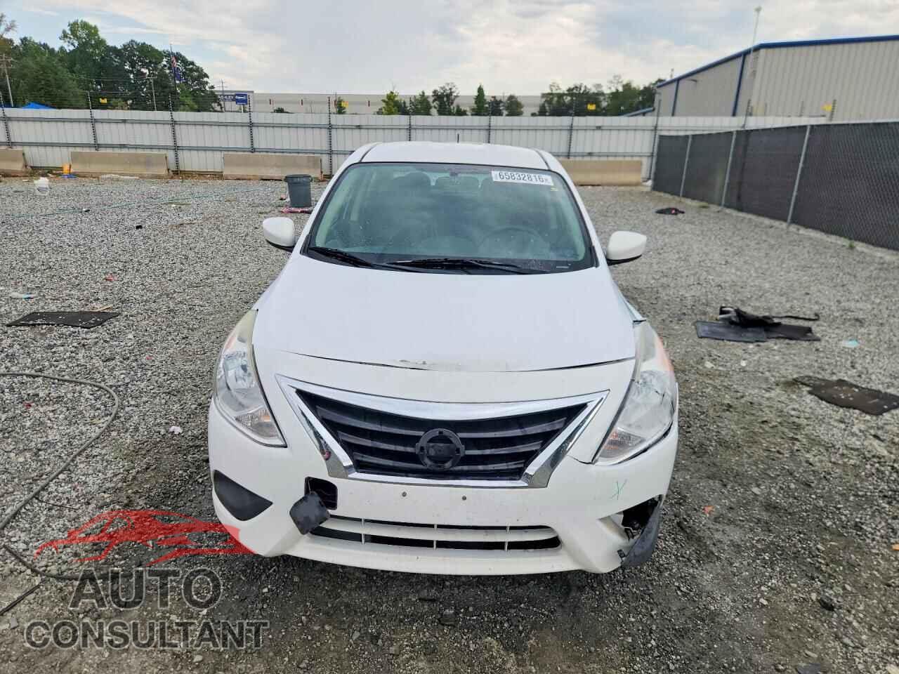 NISSAN VERSA 2015 - 3N1CN7AP3FL890186