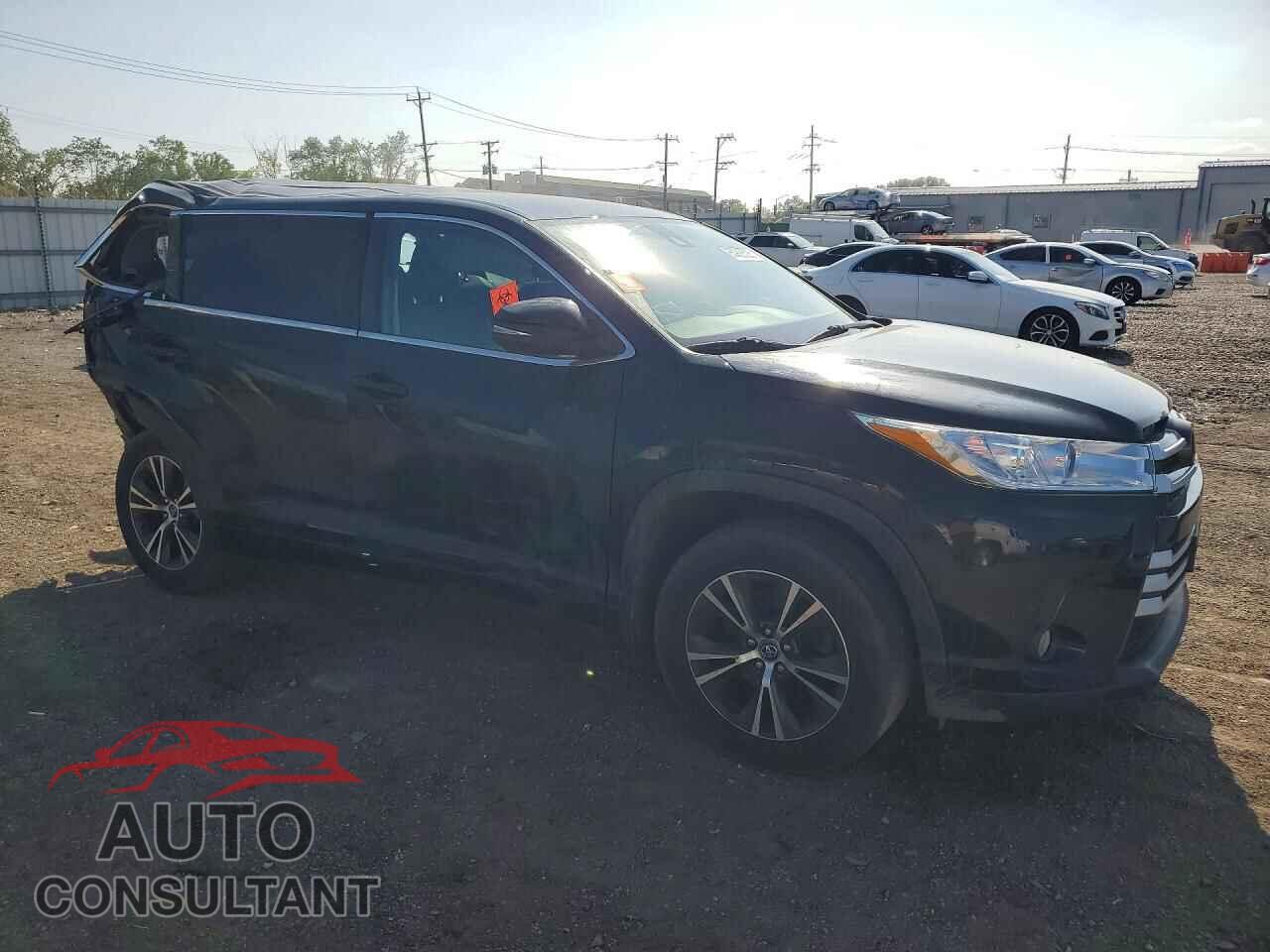 TOYOTA HIGHLANDER 2017 - 5TDBZRFH8HS388720