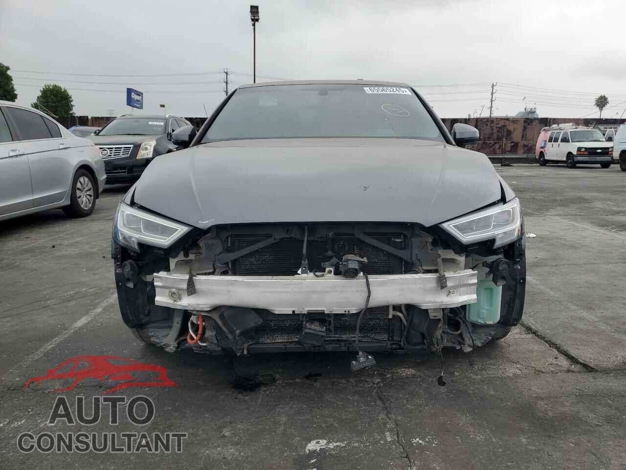 AUDI A3 2018 - WAUTPBFF5JA090027