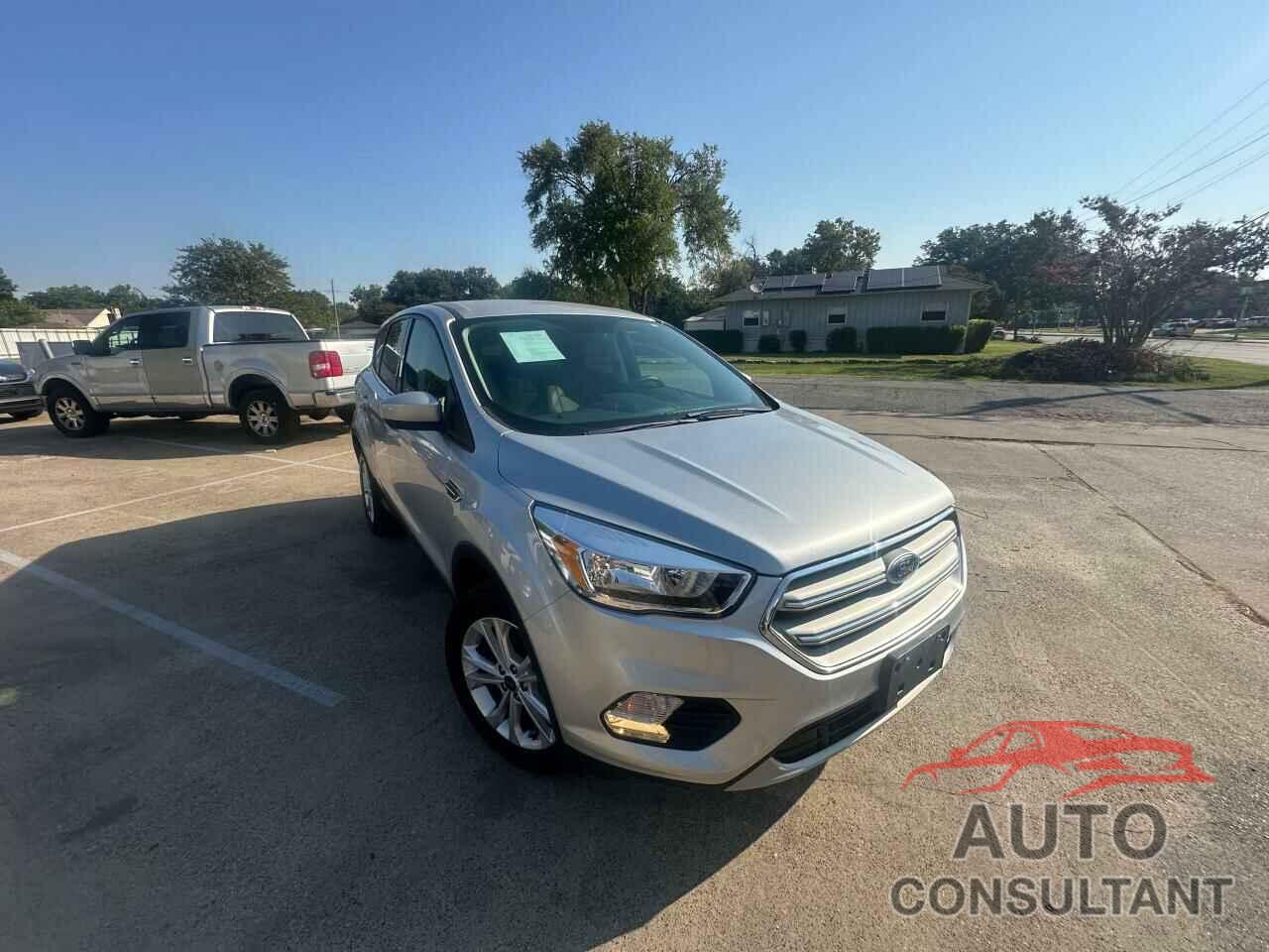 FORD ESCAPE 2019 - 1FMCU0GD4KUB10907