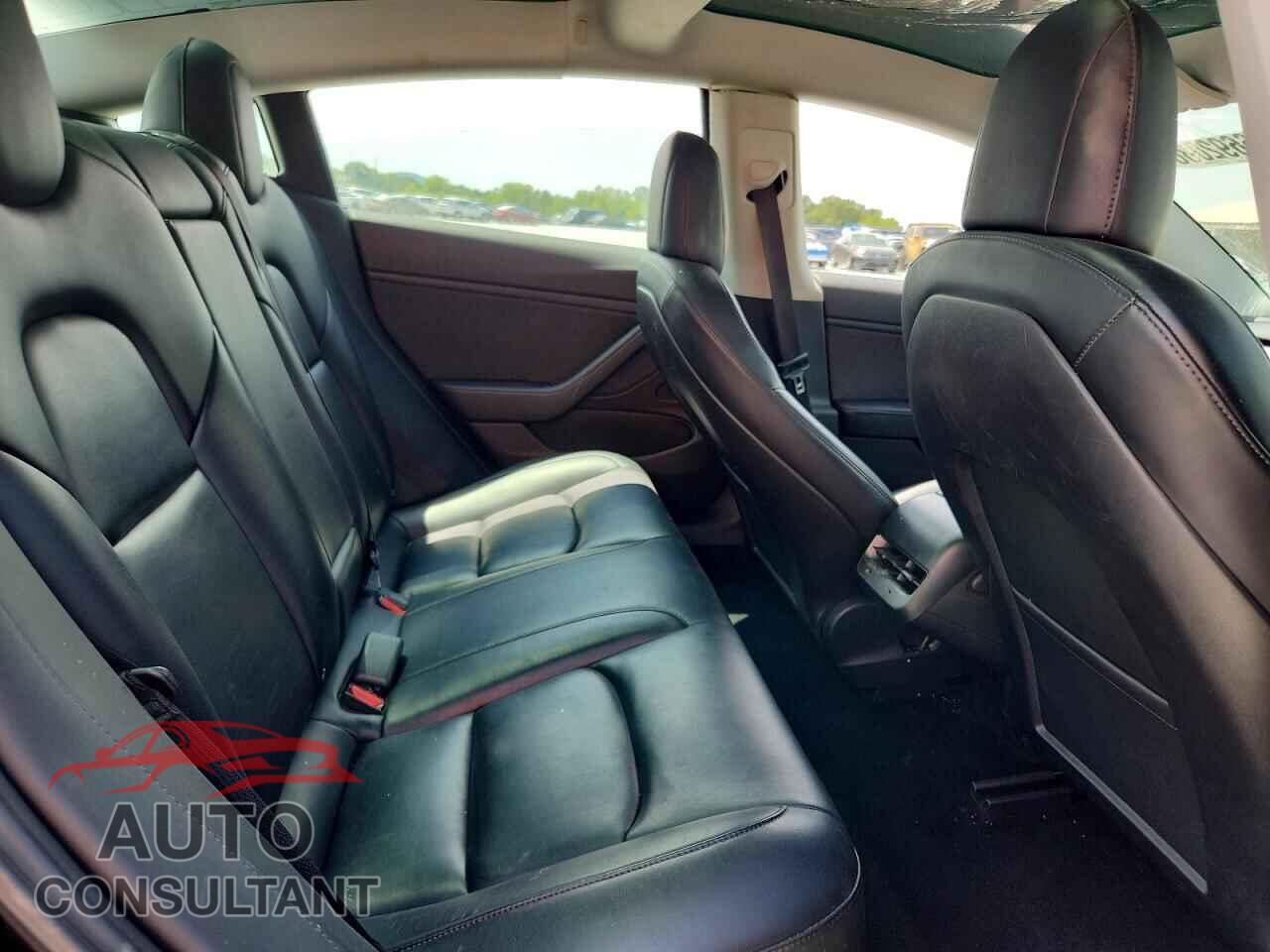 TESLA MODEL 3 2019 - 5YJ3E1EA7KF331720