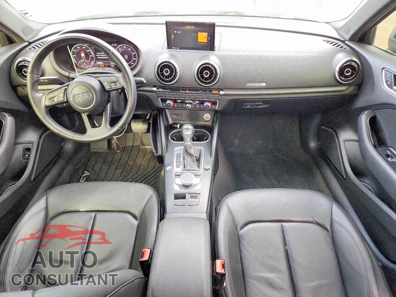 AUDI A3 2017 - WAUTPBFF6HA037962