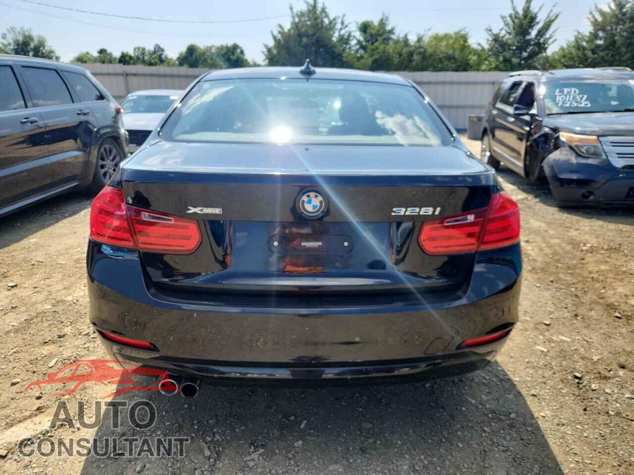 BMW 3 SERIES 2013 - WBA3B5C51DF593380