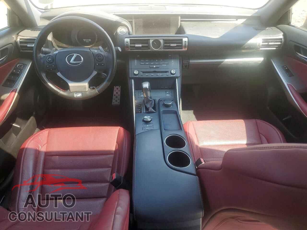 LEXUS IS 2015 - JTHBF1D27F5071943