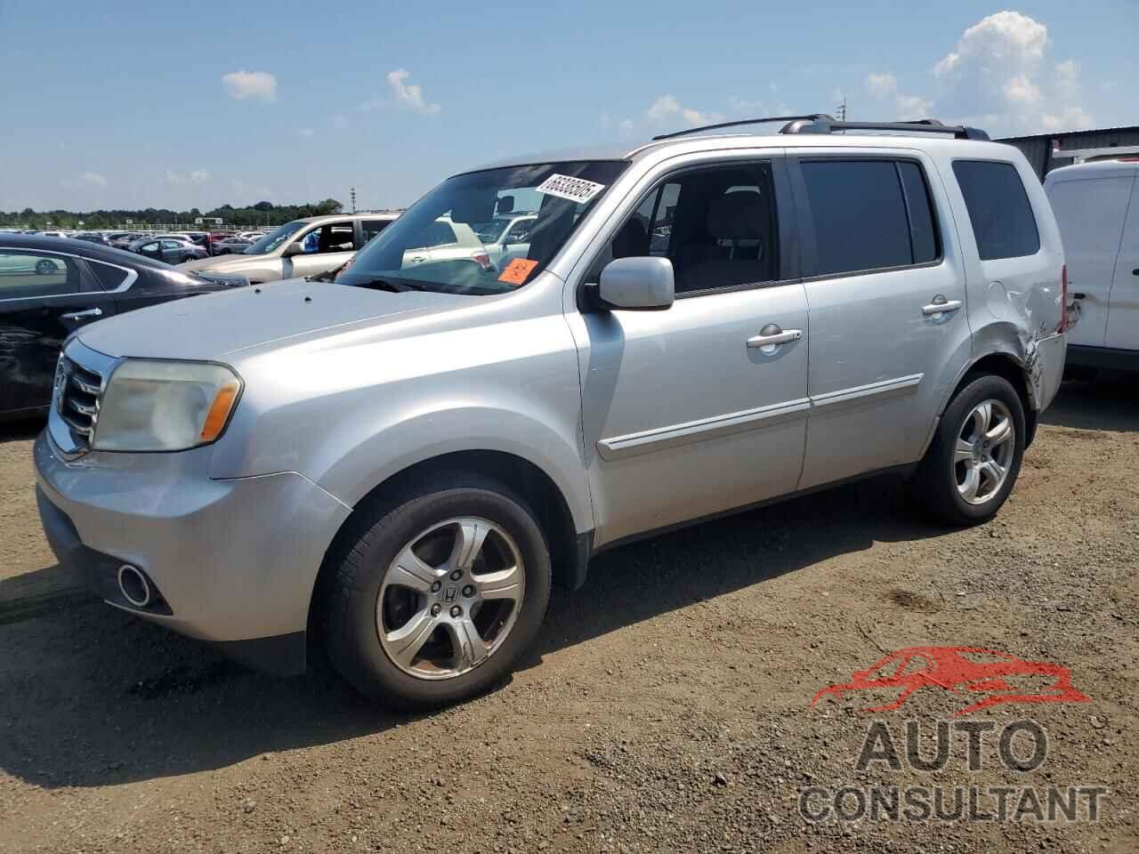 HONDA PILOT 2013 - 5FNYF4H48DB003736