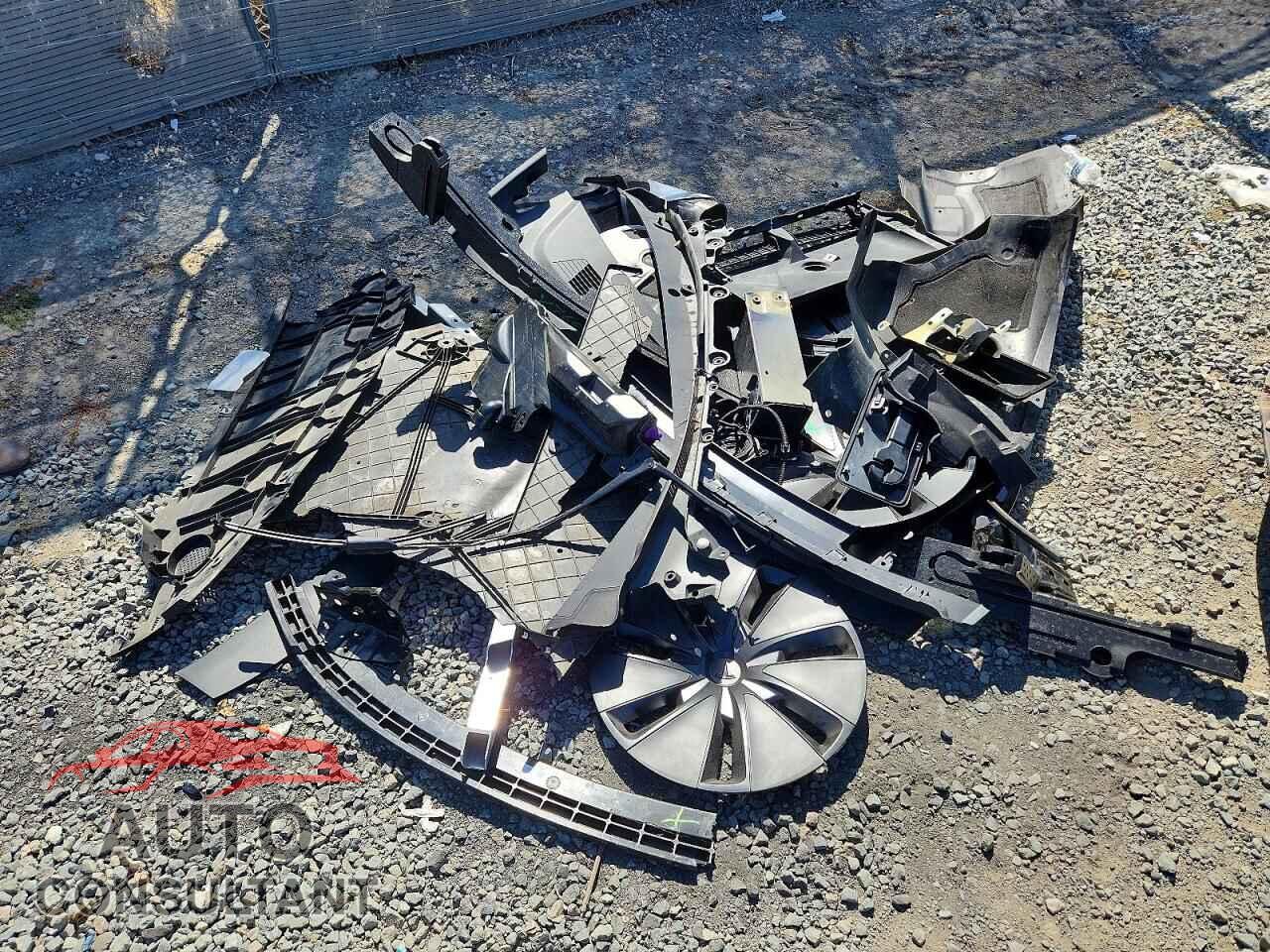 TESLA MODEL 3 2024 - 5YJ3E1EA2RF746941