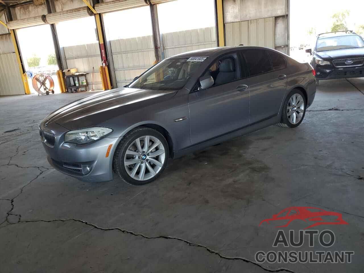 BMW 5 SERIES 2011 - WBAFR7C56BC603338