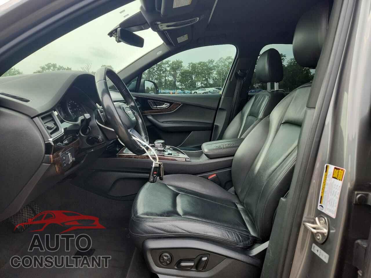 AUDI Q7 2017 - WA1AAAF75HD028063