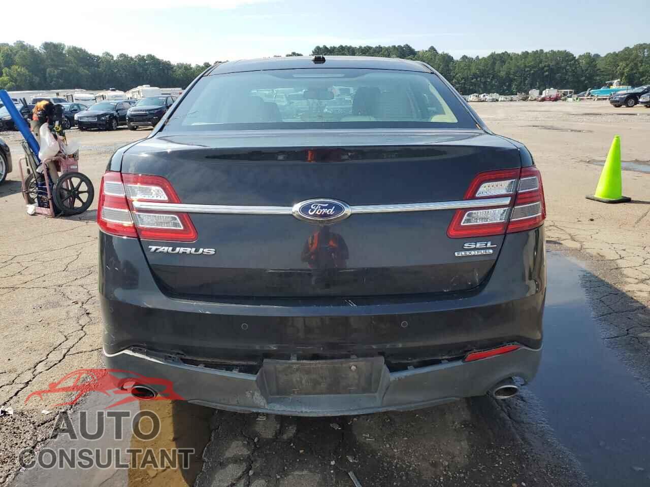 FORD TAURUS 2013 - 1FAHP2E86DG166065