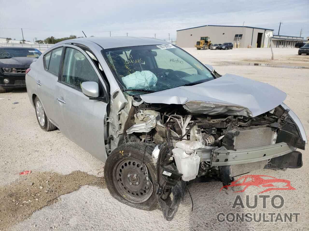 NISSAN VERSA 2019 - 3N1CN7AP6KL843552