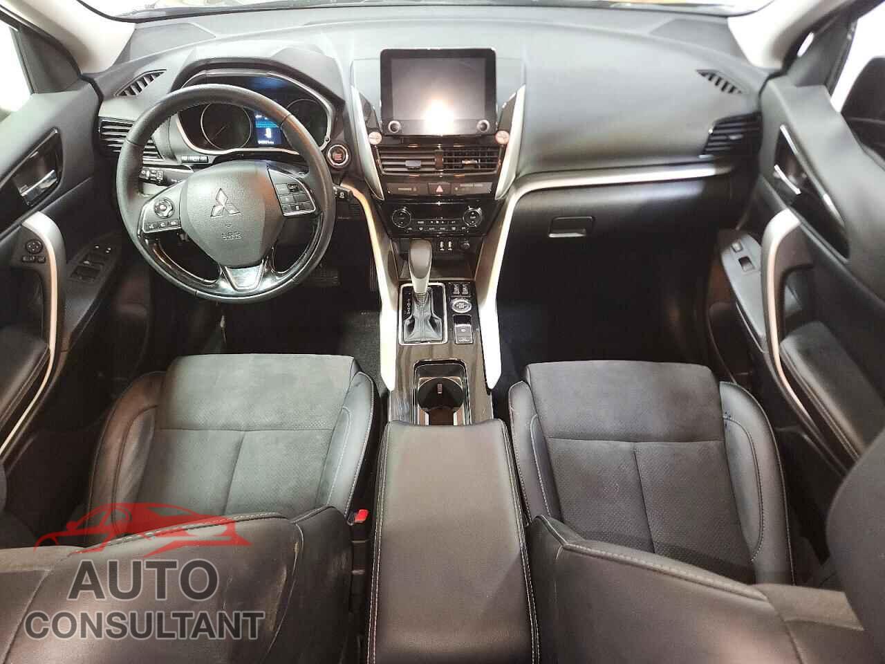 MITSUBISHI ECLIPSE 2025 - JA4ATWAA6SZ047077